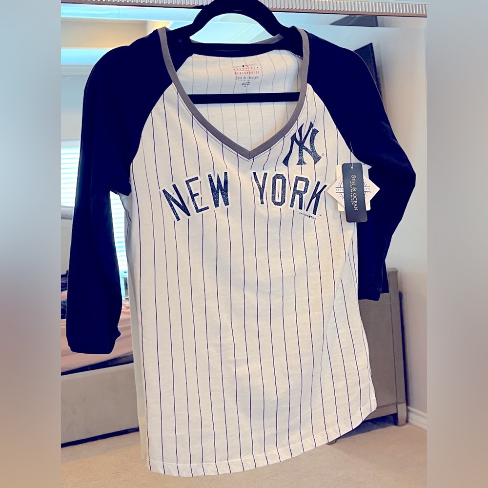 🆕 NEW YORK Yankees Baseball Shirt
